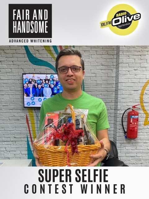 Super Selfie Contest Winner
